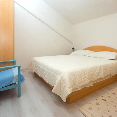 Julija Διαμέρισμα