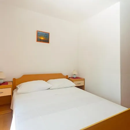 Apartment Julija *